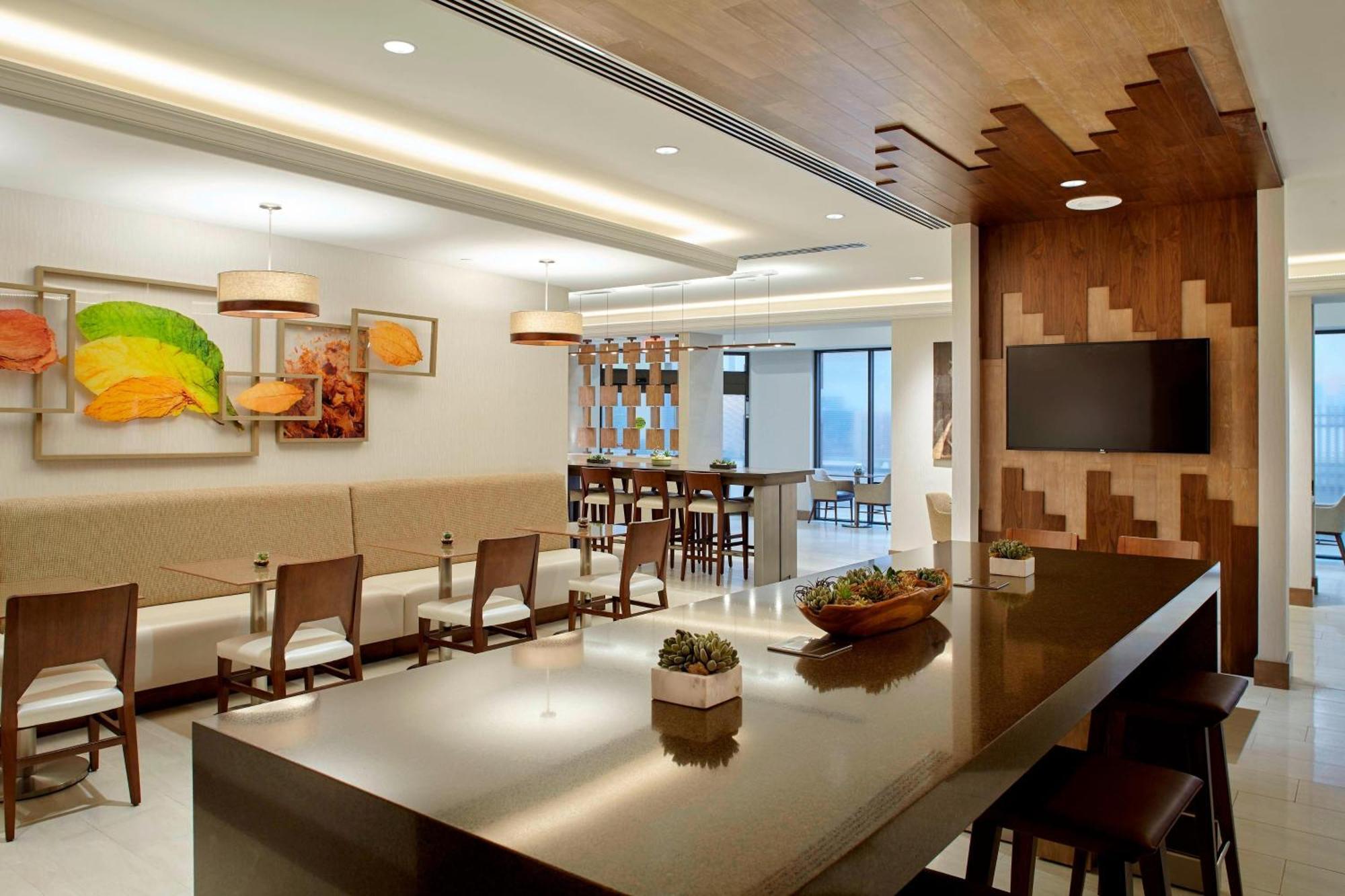 Marriott Hartford/Windsor Airport Hotell Exteriör bild
