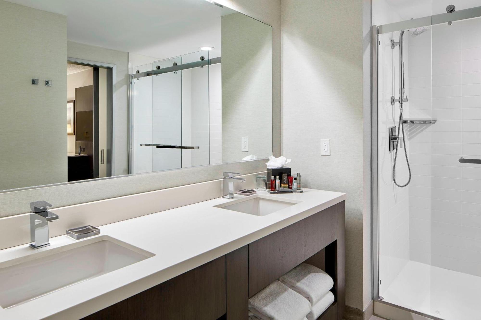Marriott Hartford/Windsor Airport Hotell Exteriör bild