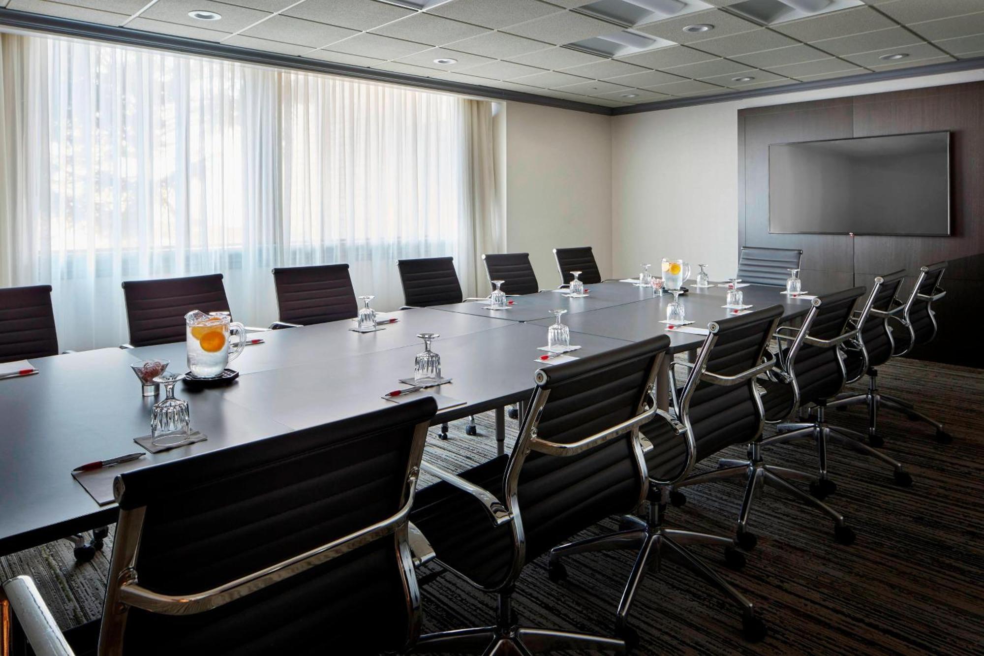 Marriott Hartford/Windsor Airport Hotell Exteriör bild