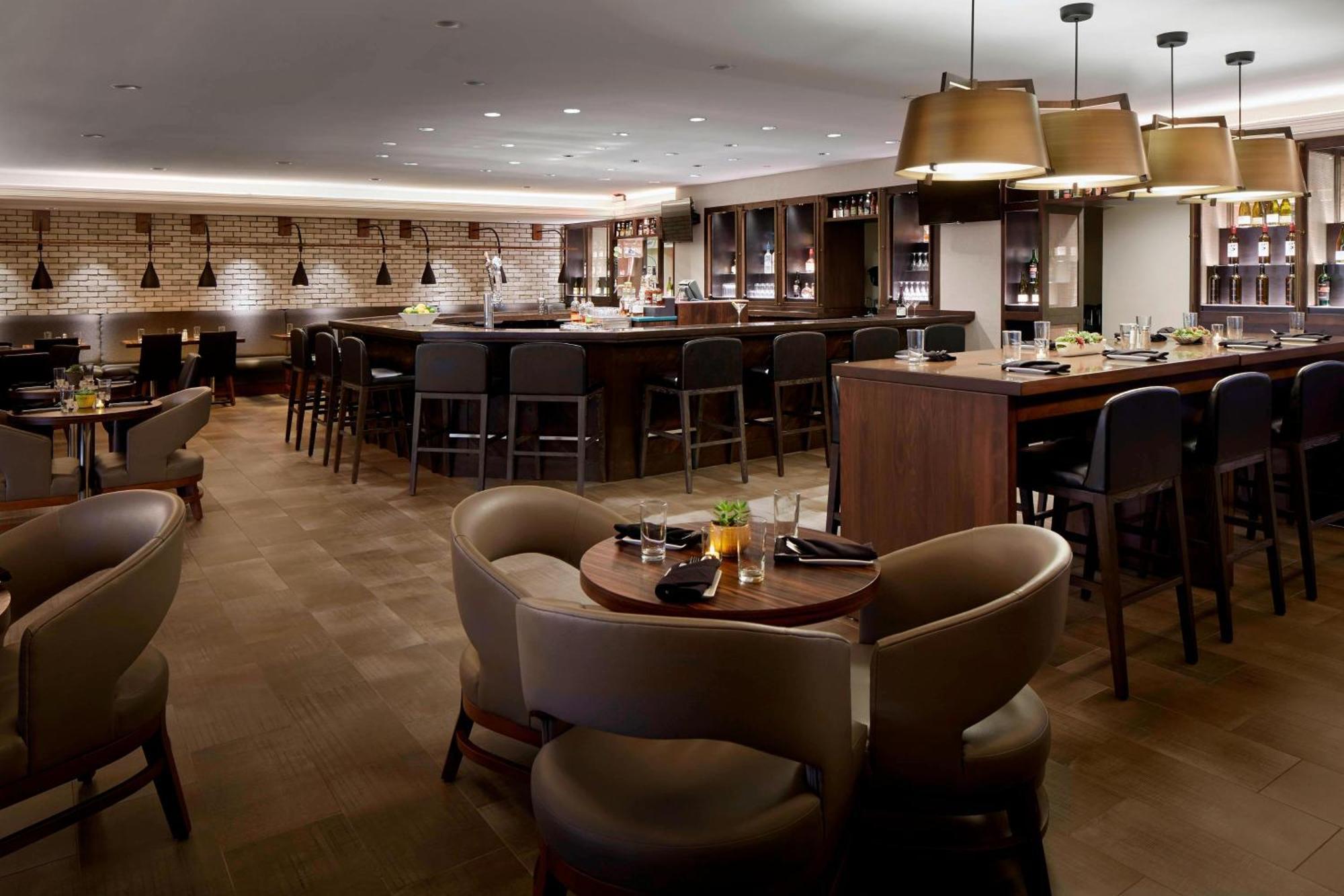 Marriott Hartford/Windsor Airport Hotell Exteriör bild